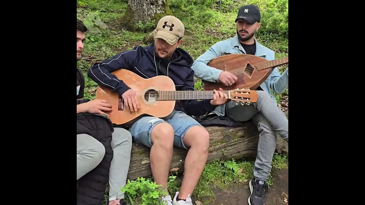 Oughaled oughaled by mehdi #ighilali #kabylemusique  #guitar 