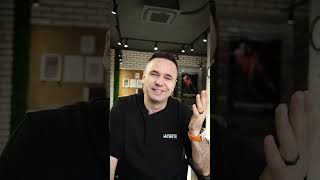 видео: Техника Раджа: Как сёрфер с Шри-Ланки показал мне, как управлять сарафанным радио 🏄 картинка: Техника Раджа: Как сёрфер с Шри-Ланки показал мне, как управлять сарафанным радио 🏄