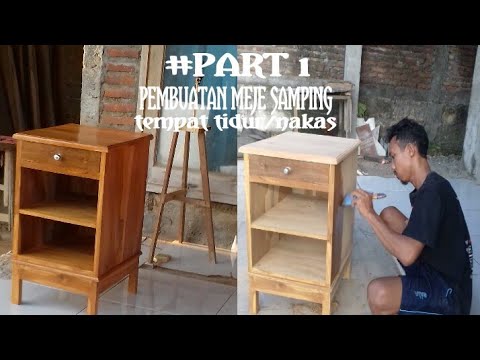 Video: Tempat Tidur Dengan Meja Samping Tempat Tidur: Model Solid Dengan Meja Samping Tempat Tidur Di Samping