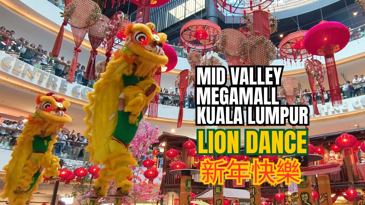 Acrobatic Lion Dance with high pole | Mid Valley Megamall, Kuala Lumpur 🇲🇾
