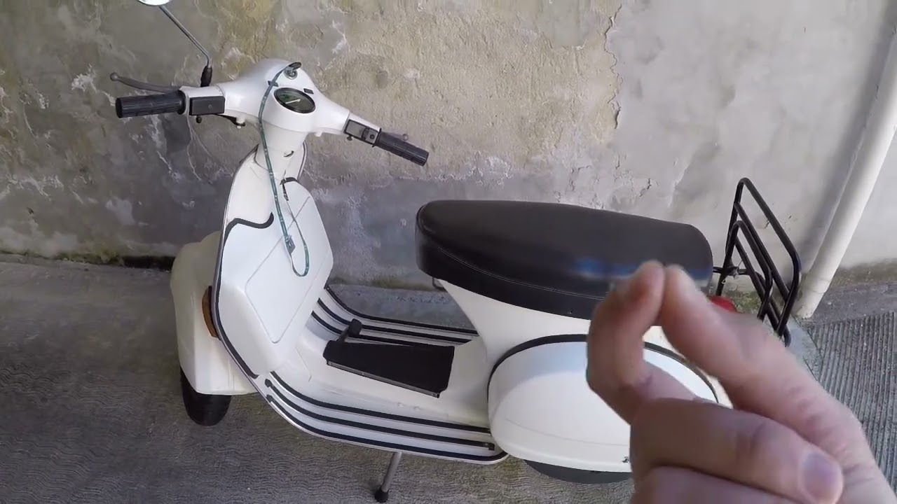 Cold Start Vespa PX125E 1982