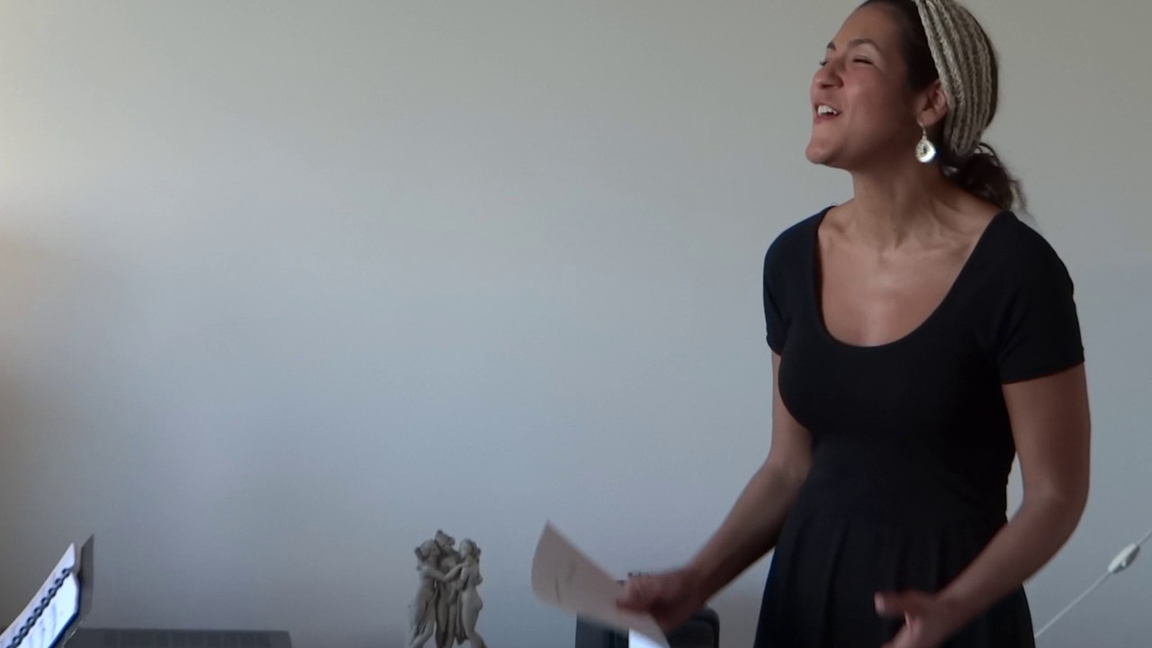 Kaïna Blada singing Variation of a Cycle from A Never-Ending Line