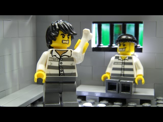 Lego Prison Break class=