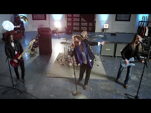 We Are Harlot - Dancing On Nails (OFFICIAL VIDEO)