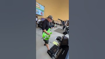 Dialing in the Headrush rig | Soundcheck in Daytona Beach #daddario