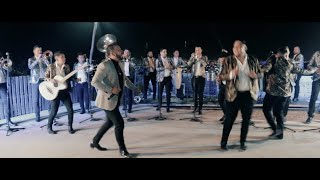 Video voorbeeld van "Vamonos de fiesta / El Ahualulco - Carlos Sarabia"