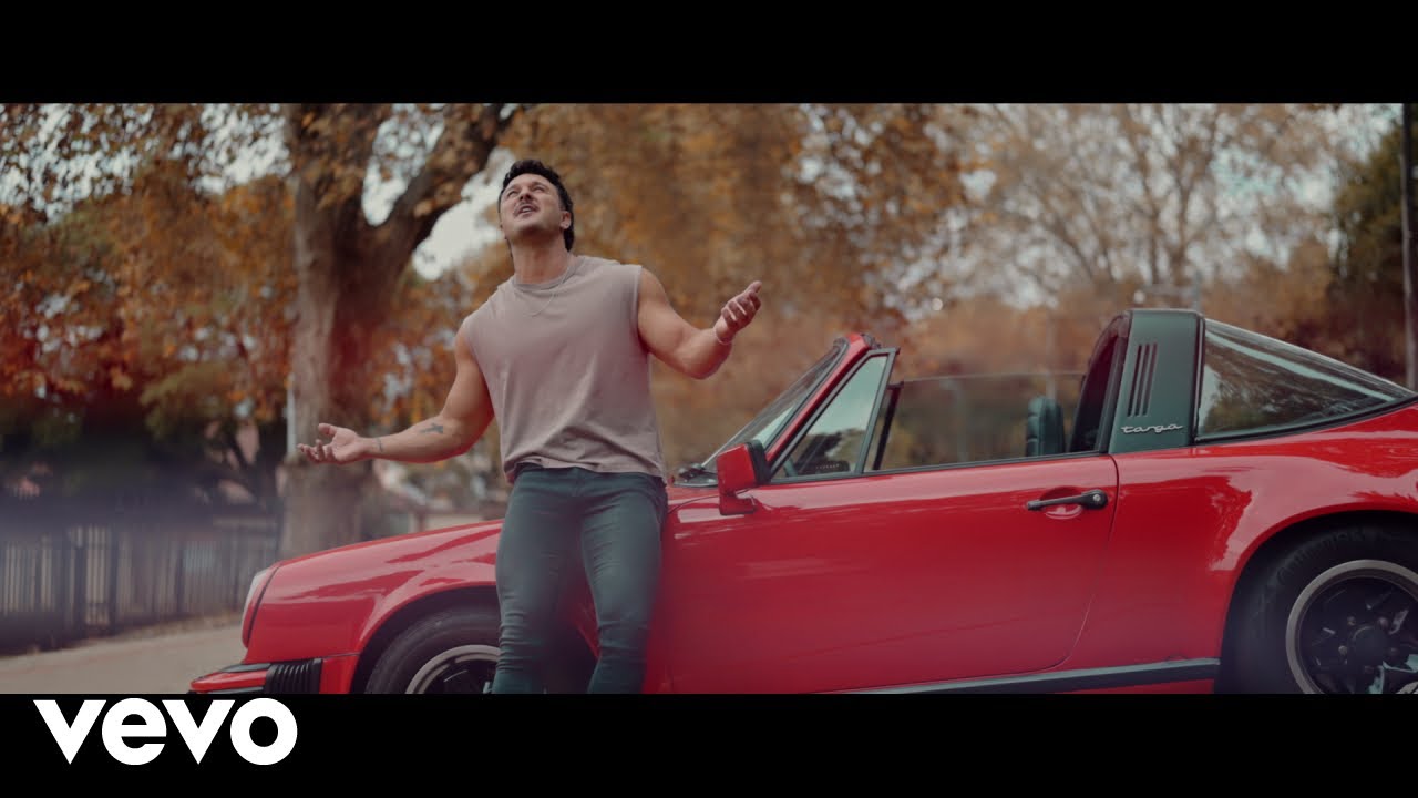Watch Dirk van der Westhuizen - Amper (Official Music Video) on YouTube Watch Dirk van der Westhuizen - Amper (Official Music Video) on YouTube