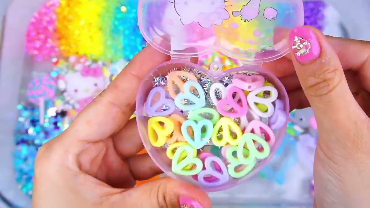 DIY holiday-themed trendy content featuring cats with adorable cute asthetics! ❤️ 