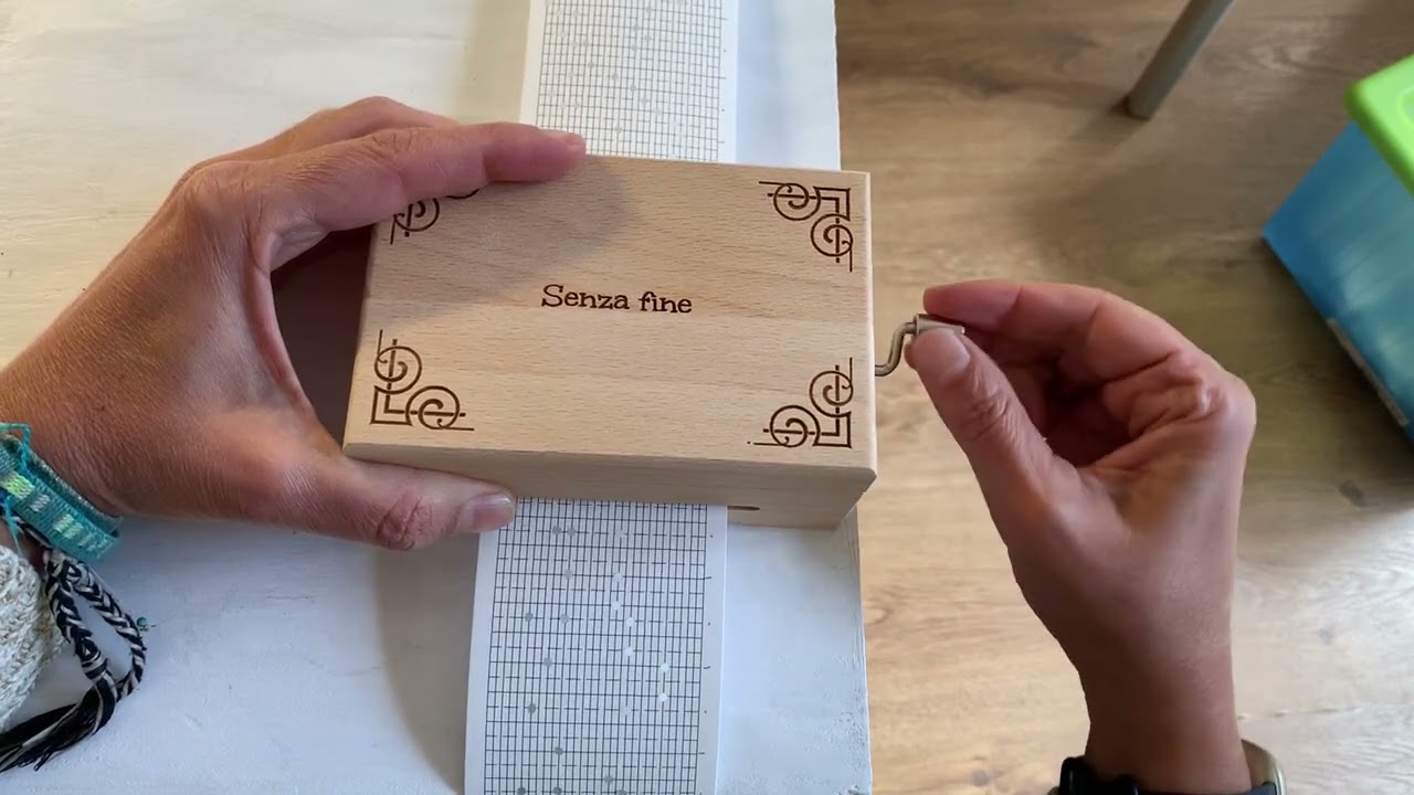 Senza Fine. Gino Paoli. Custom made music box. 30 notes music mechanism.