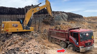Excavator CAT333 Land for a 12-wheeler truck Large car stuck in a sinkhole