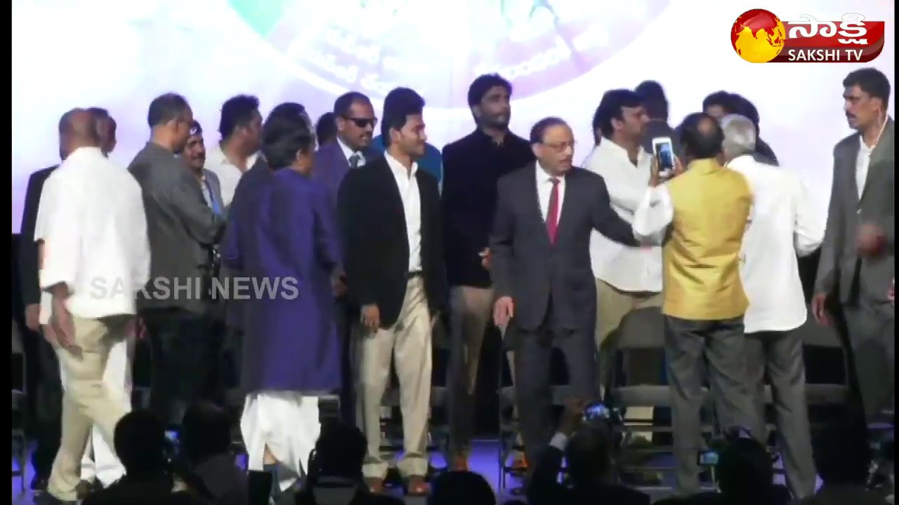 AP CM YS Jaganmohan Reddy Grand Entry at Dallas Convention | Ys Jagan Craze in America