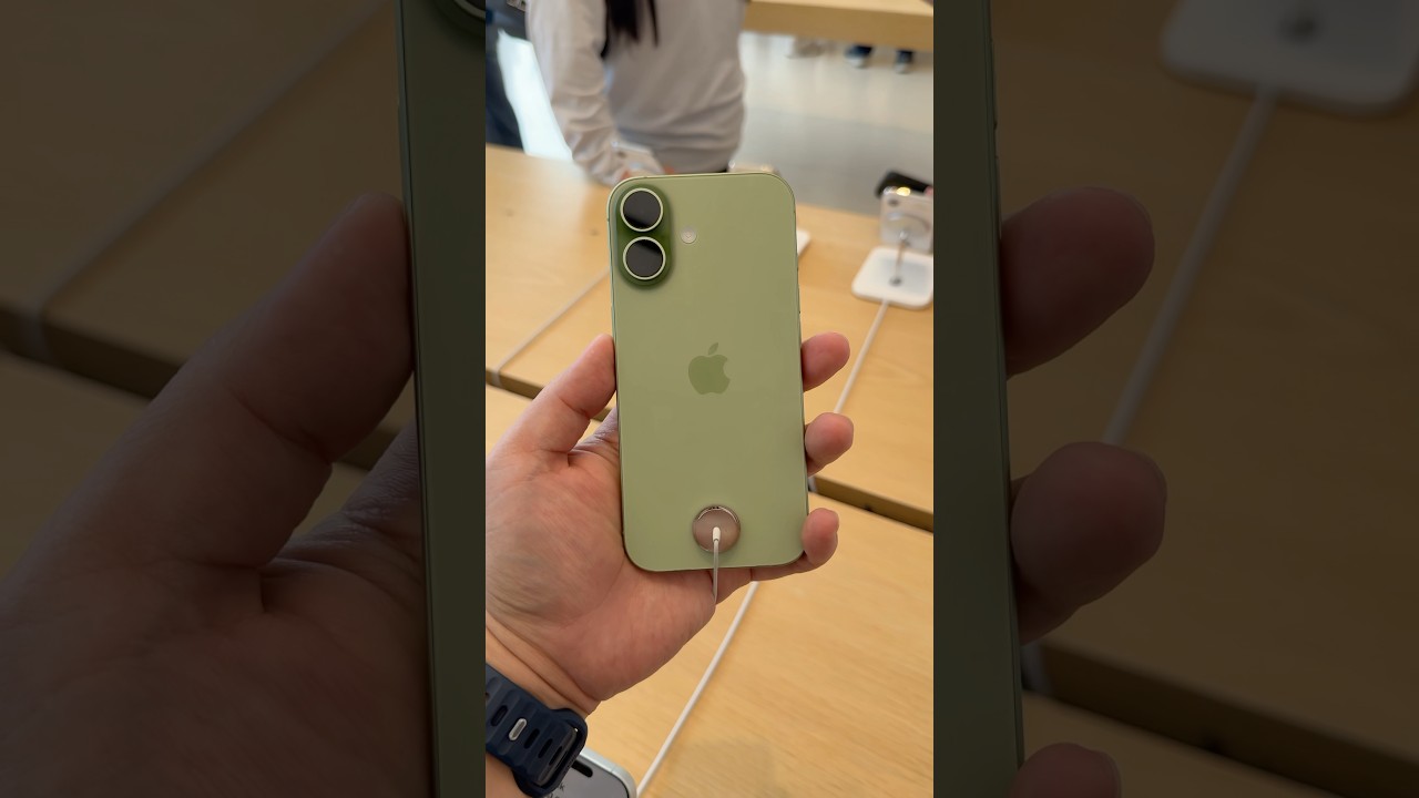 iPhone 17 &mdash; какой цвет лучше?