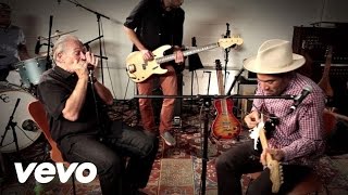 Ben Harper, Charlie Musselwhite - I&#39;m In I&#39;m Out And I&#39;m Gone