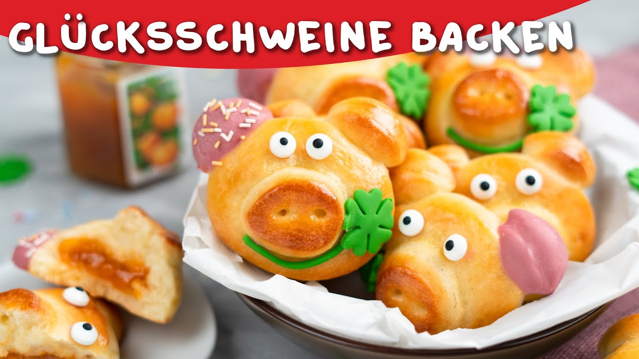 Süße Glücksschweinchen backen zu Silvester aus Quark-Öl-Teig