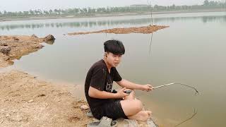 slap the pond to catch fish and fish with Cuong