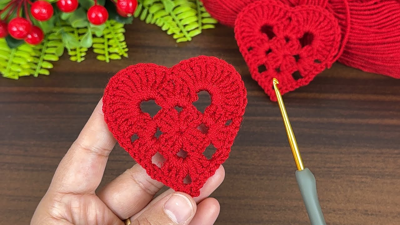 How to make a magnificent heart from a square motif? Step-by-step