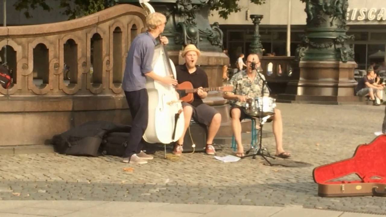 The Perky Pollyvocs - Blue Drag (Dresden, Am Goldenen Reiter)