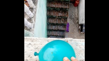 #balloonExperiment :Will a water balloon exploded  if  it rolls down from a tall buildings ? 💥🎈