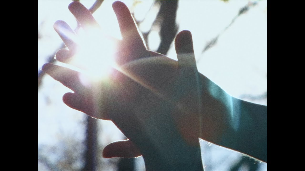 Gia Margaret - Barely There (Official Video) video thumbnail