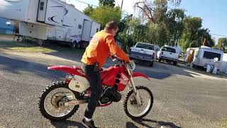 HONDA RED CR 250 1989