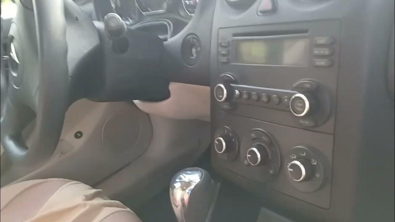 2007 pontiac g6 radio problems - YouTube