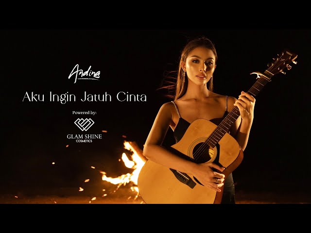 Andina - Aku Ingin Jatuh Cinta ( Official Music Video ) class=