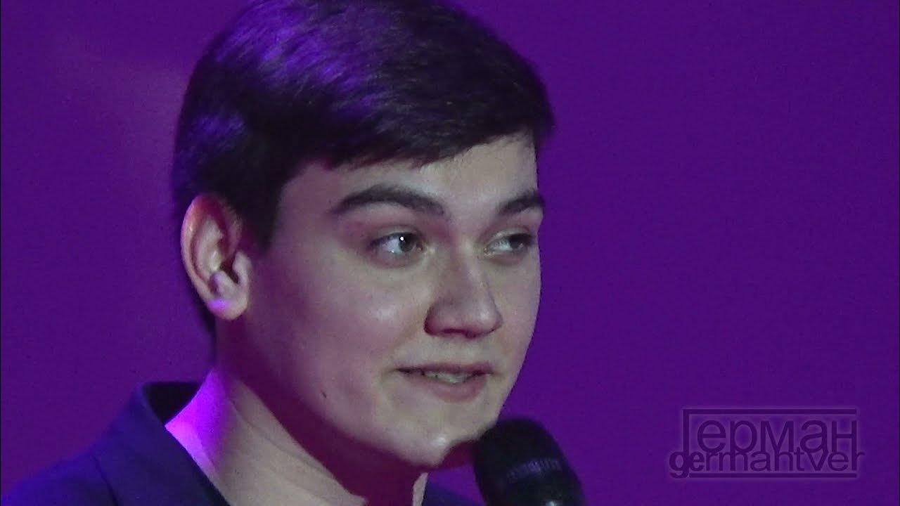 Концерт сына круга. Концерт сына круга. Концерт сына круга. Саша круг поет на концерте памяти. Сын круга поет песни отца.