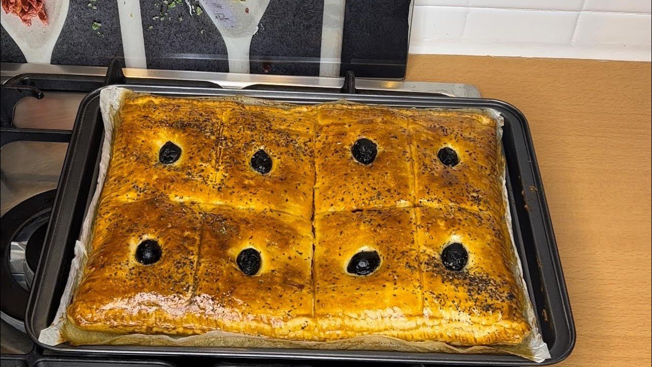 PIZZA ALGÉRIENNE ''KOKA'' ( Thafath Ussirem)