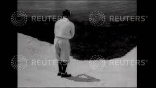 1929 Jones wins golf crown