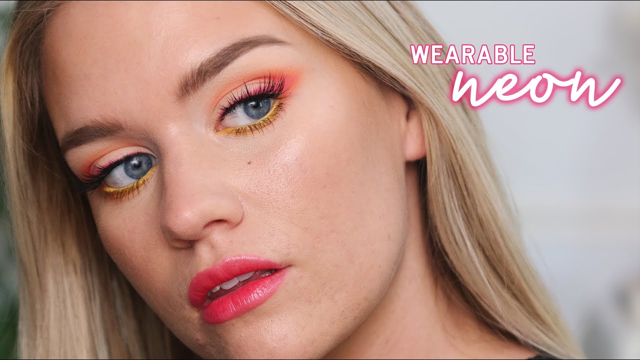 WEARABLE NEON FOR SUMMER | Samantha Ravndahl