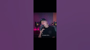 Thumbnail of Everytime - Britney Spears (Lyrics) #shorts #basstenjr #cover #youtubeshorts
