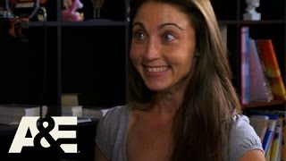 Storage Wars: Mary is No Starving Artist (Season 8, Episode 1) | A&E