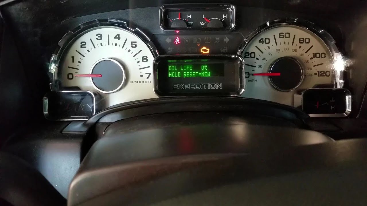 Reset oil light 2010 Ford Expedition - YouTube