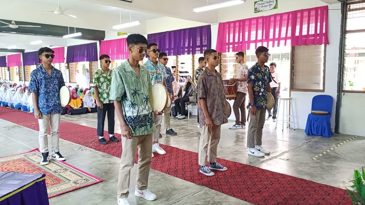 Persembahan Murid Ting 5 Sempena Majlis Persaraan Pn Raja Zakiyah