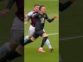 Emi Martínez against Burnley 🧤