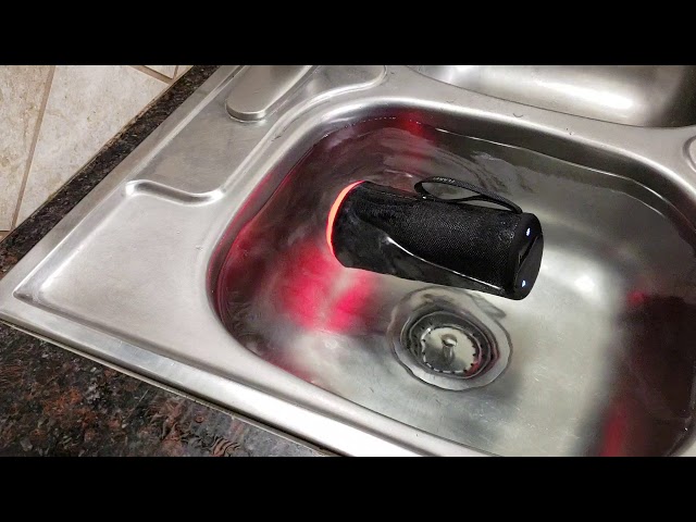 Anker Soundcore Flare+ - Waterproof Speaker Test