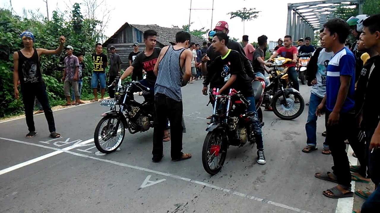9000+ Gambar Drag Liaran HD Paling Keren 9000+ Gambar Drag Liaran HD Paling Keren