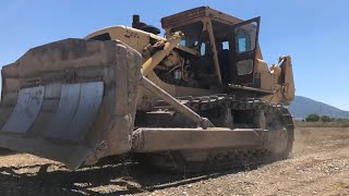 Loading An Old Caterpillar D9H Bulldozer With 77 Years Old Operator - Fasoulas Heavy Transports