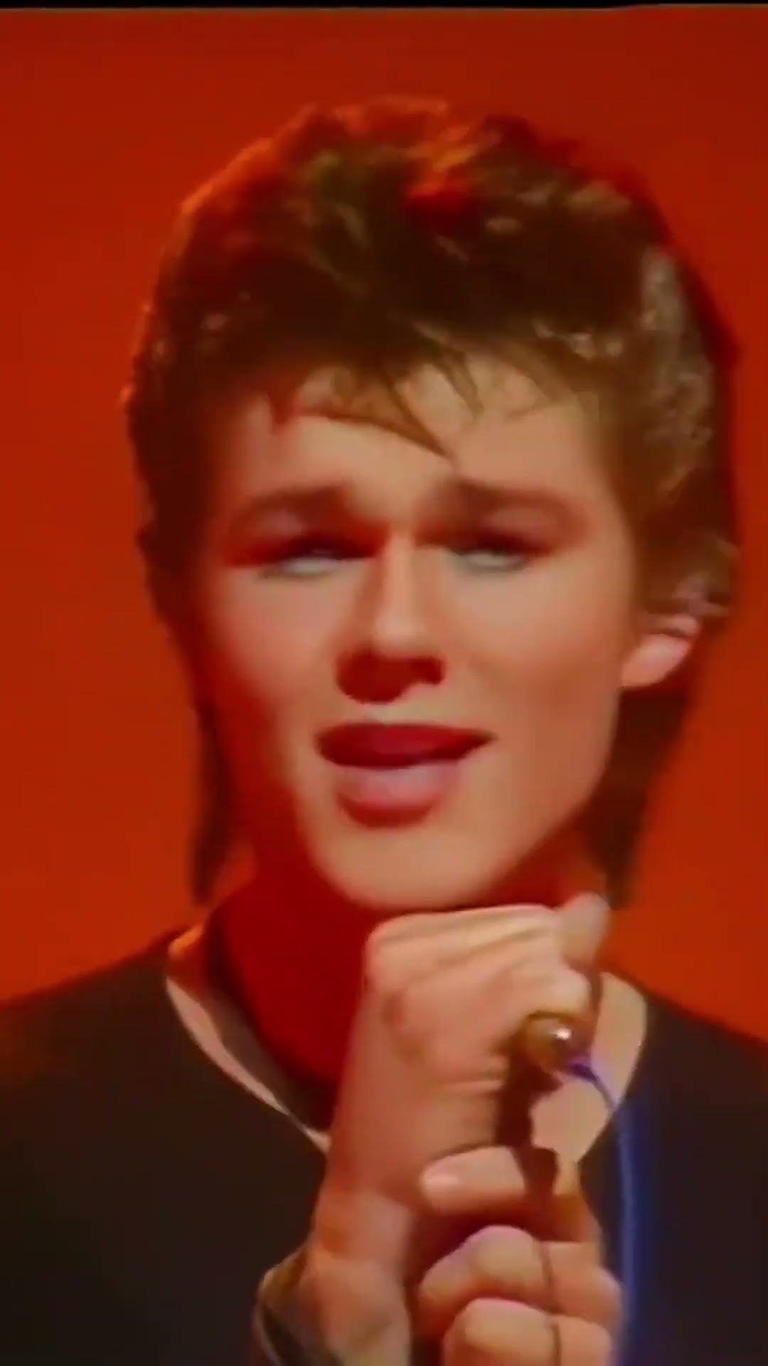 a-ha - Take On Me (Official Video) [Remastered in 4K] - YouTube