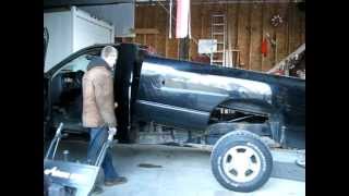 Pickup Truck With Hydraulic dump