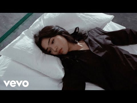 Isyana Sarasvati - untuk hati yang terluka.