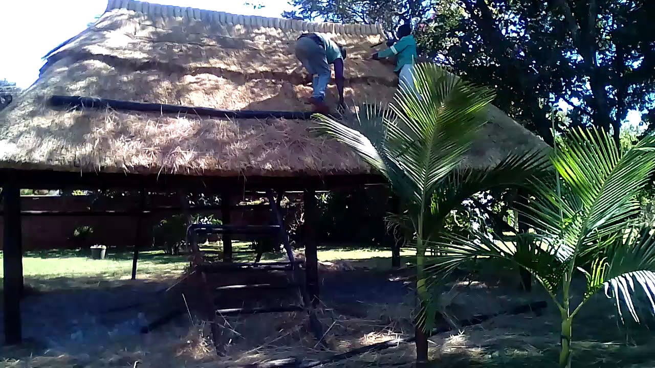 Thatching in Harare Zimbabwe and thatched gazebos in Harare 0773974777