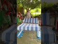 লুঙ্গিতে মার দেওয়া দেখুন।