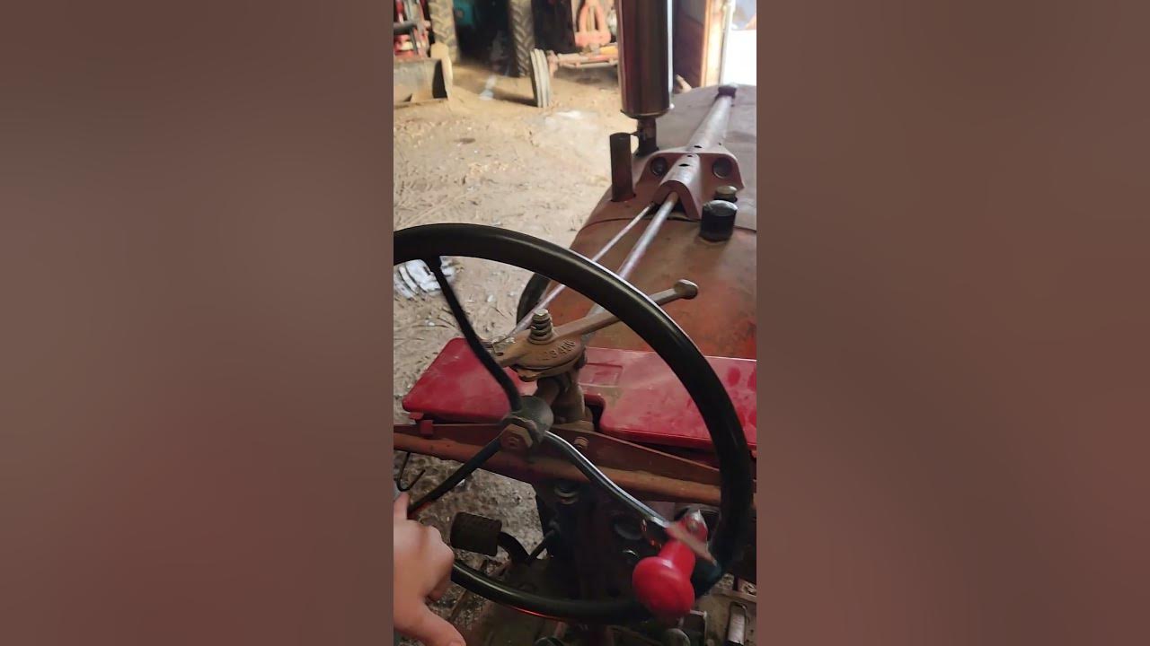 Char-Lynn power steering Farmall M - YouTube