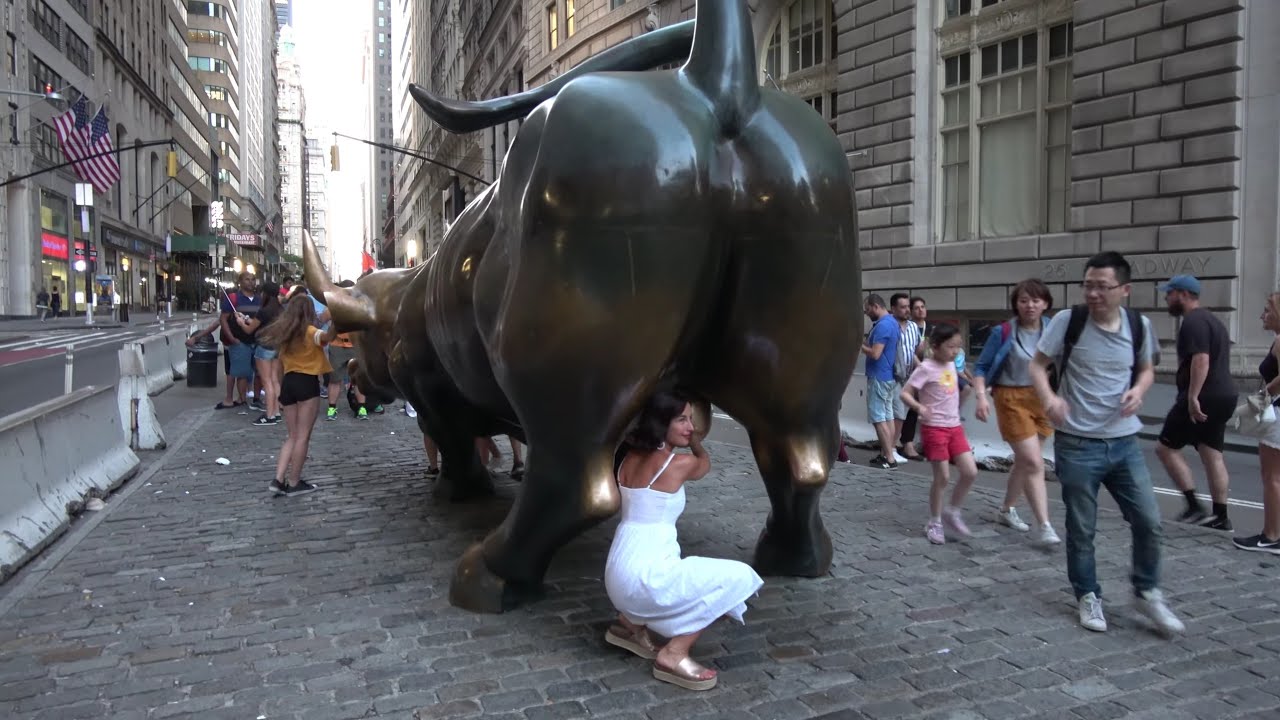 Wall Street Bull Wallpaper 4K : Charging Bull New York HD Wallpaper