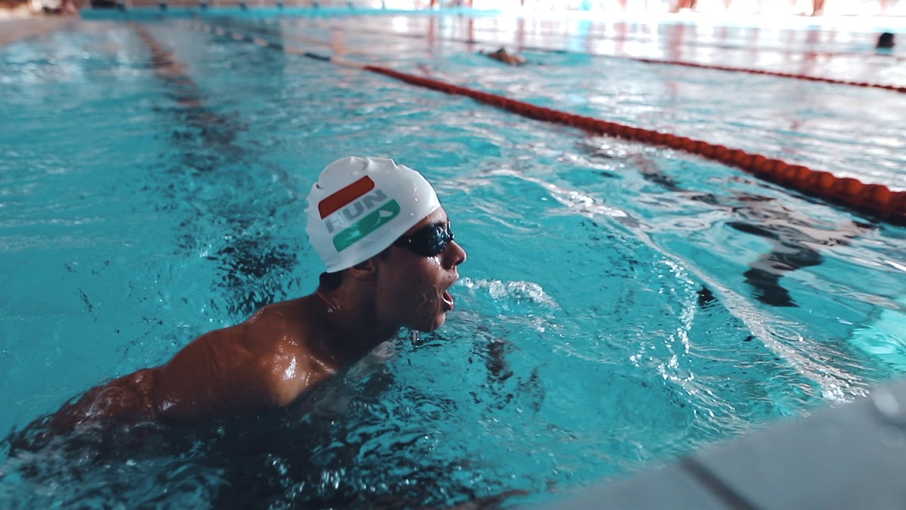 Swimming - Amazfit Stratos Commercial 