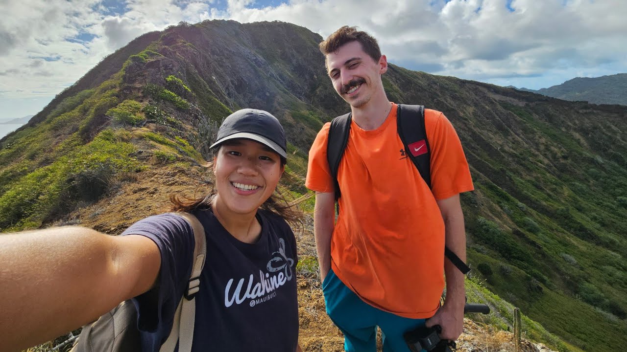 HIKING KOKO HEAD THE BACKWAY (ARCH-RIM) + secret tunnel