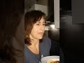 leckeres vom Kürbis, Suppe, Kerne, Öl, dazu selbstgemachtes Nussbrot