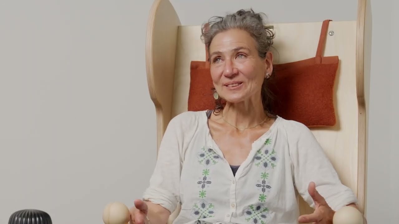 Klassische Klangstuhl - classical singing chair