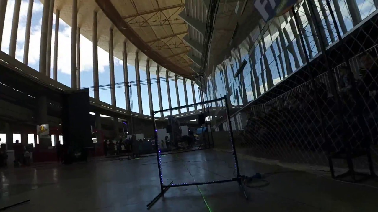 Voô em FPV na Campus Party Brasilia #CPBR2 - YouTube